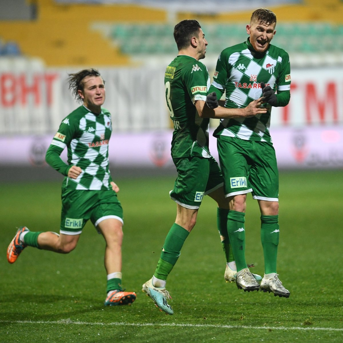 Bursaspor, 8 günde 11 gol attı