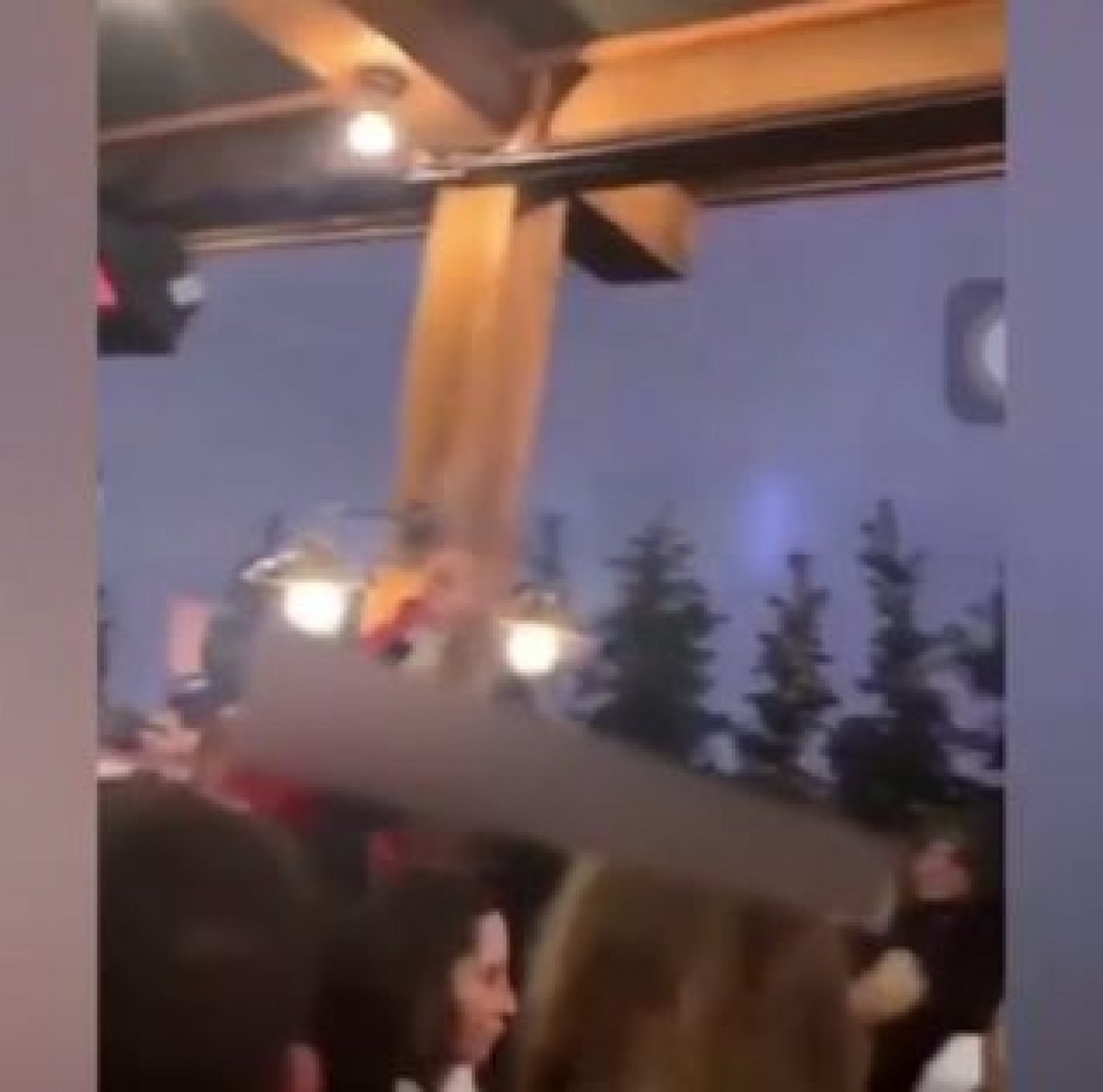 Kısıtlamadan muaf olan Uludağ'daki tatilcilerden parti