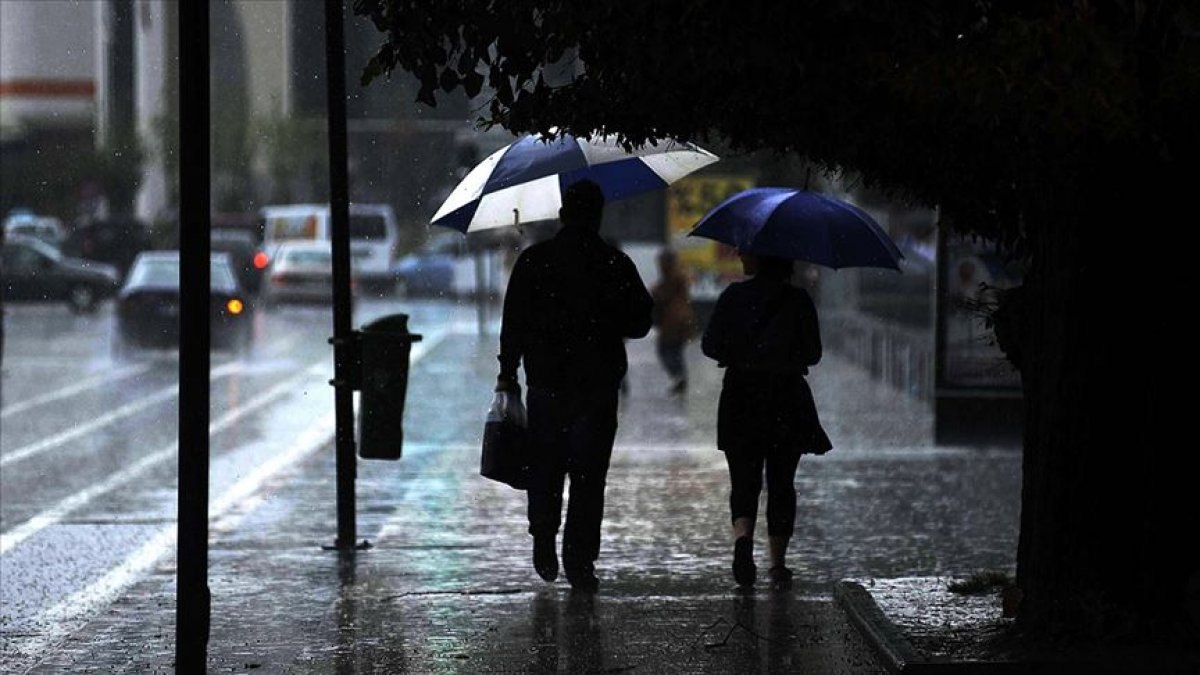 Meteoroloji'den kar, sağanak ve fırtına uyarısı