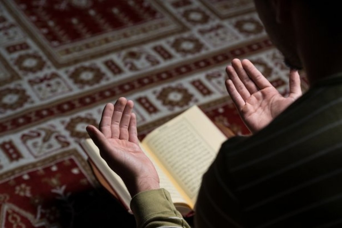 Salavat nedir, nasıl getirilir? Regaip Kandili'nde salavat getirmenin faziletleri..