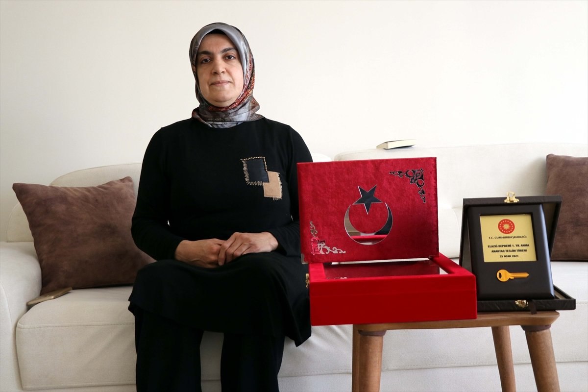 Elazığ'da depremzedeler için yapılan evler