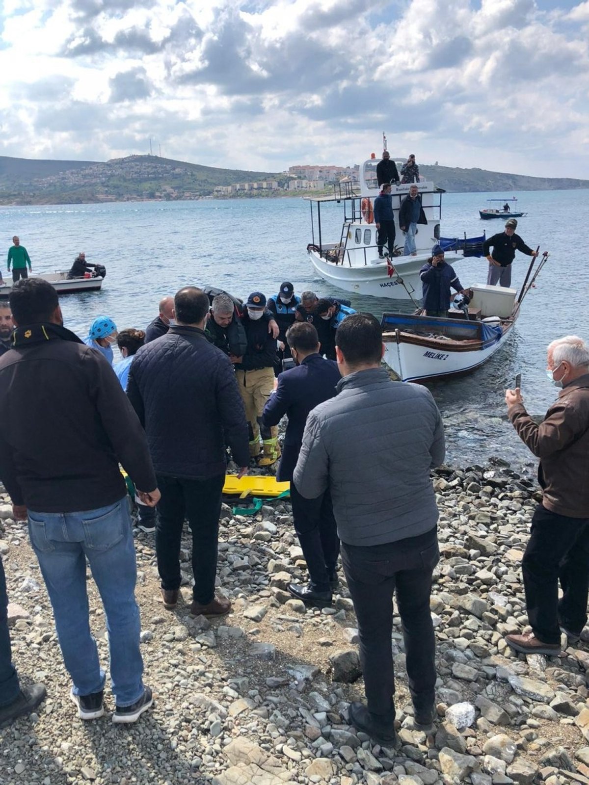 İzmir Foça'da askeri uçak düştü