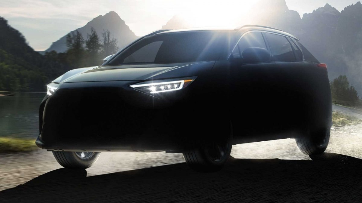 Subaru'dan yeni elektrikli SUV: Solterra