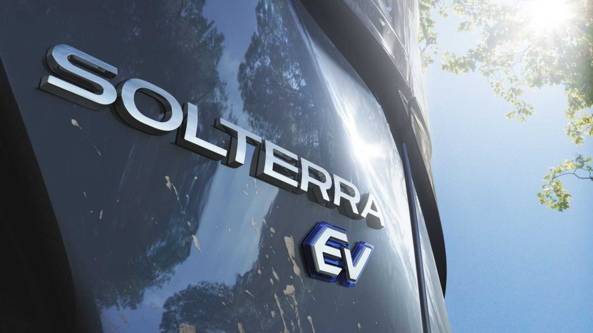 Subaru'dan yeni elektrikli SUV: Solterra