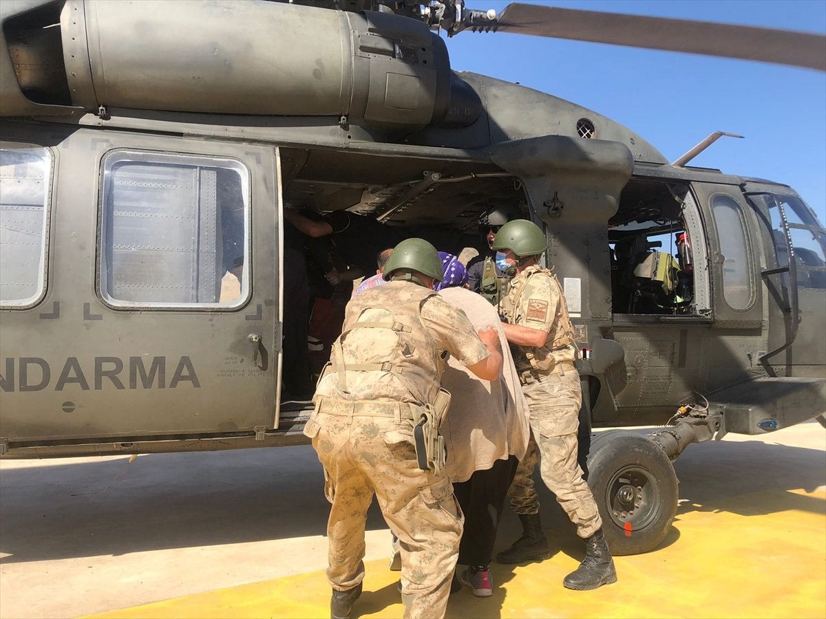 Siirt'te akrep tarafından sokulan kadın için tekne ve helikopter harekete geçti
