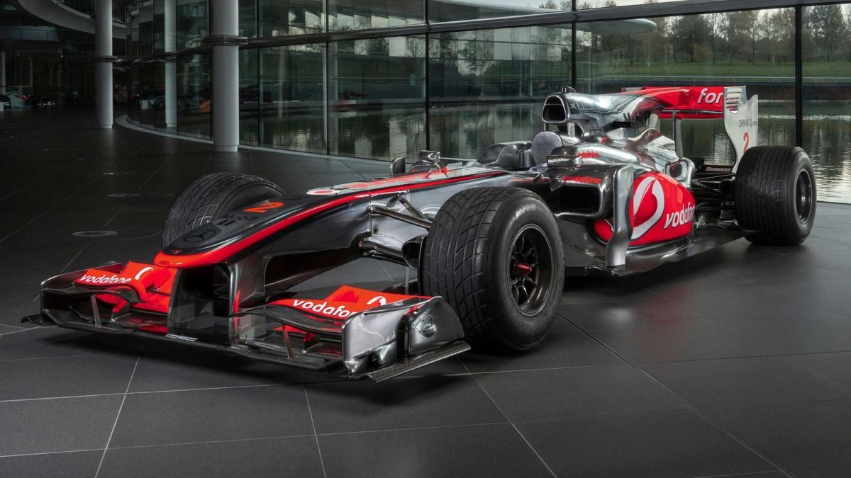 Lewis Hamilton'ın Türkiye GP'sini kazandığı araç satışa çıktı