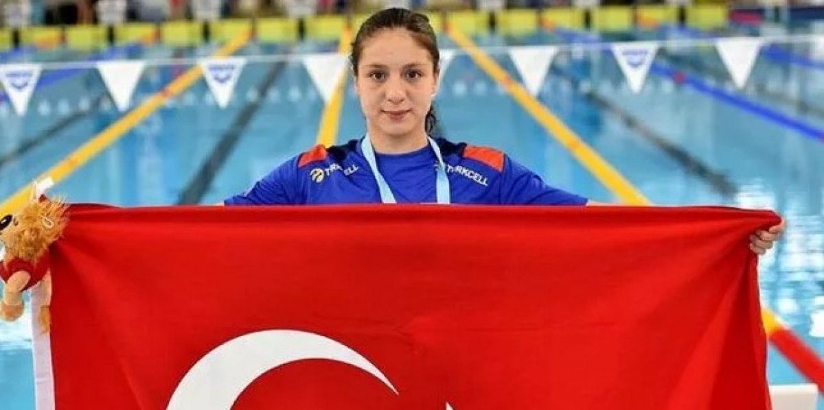 Milli yüzücü Merve Tuncel, gençlerde Avrupa şampiyonu oldu