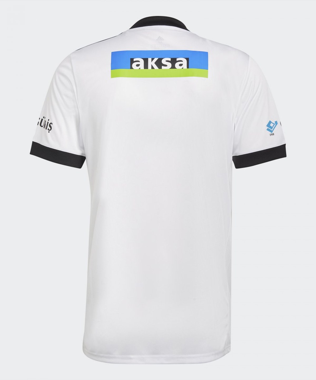 Beşiktaş yeni sezon formalarını tanıttı! Beşiktaş yeni sezon forma fiyatları ne kadar?