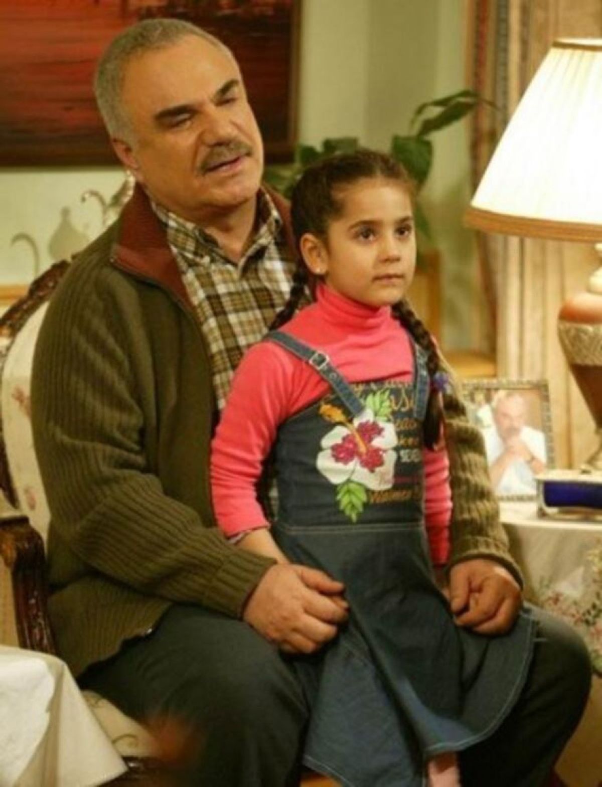 Küçüklüğü hala akıllarda...Yaprak Dökümü'nün Ayşe'si Şebnem Ceceli'nin değişimi
