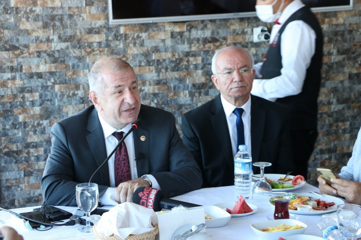 Ümit Özdağ: Suriyeliler ülkelerine dönmeli