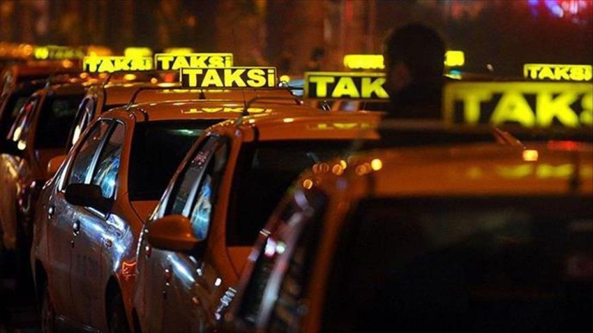 İstanbul'da 750 minibüs ve 250 dolmuş taksinin taksiye dönüştürülmesi onaylandı