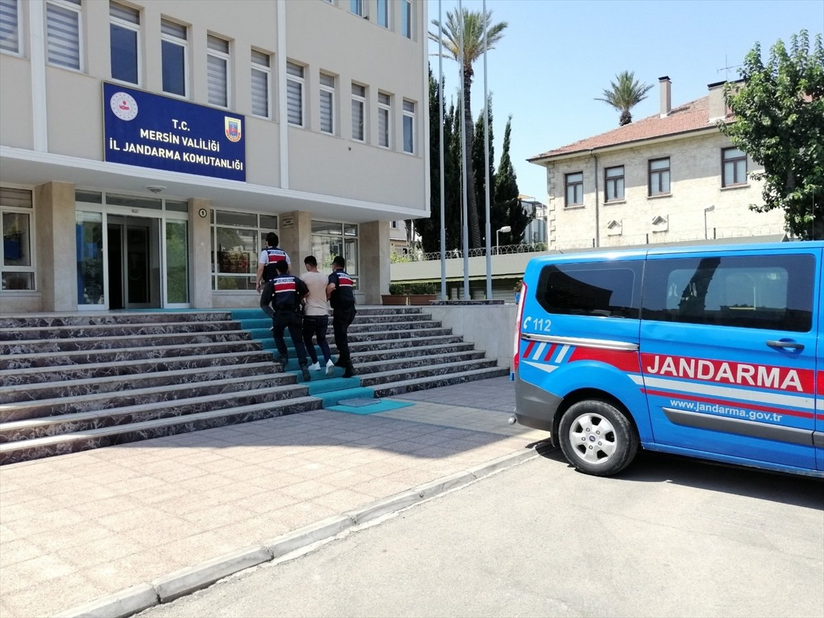 Mersin’e kaçak yollarla gelen DEAŞ’lı tutuklandı