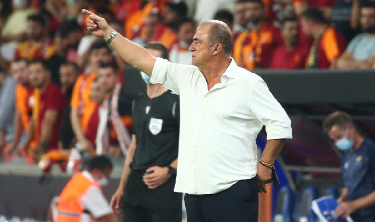 Galatasaray, St. Johnstone karşısında galibiyet peşinde! Galatasaray'ın maç kadrosu belli oldu mu?