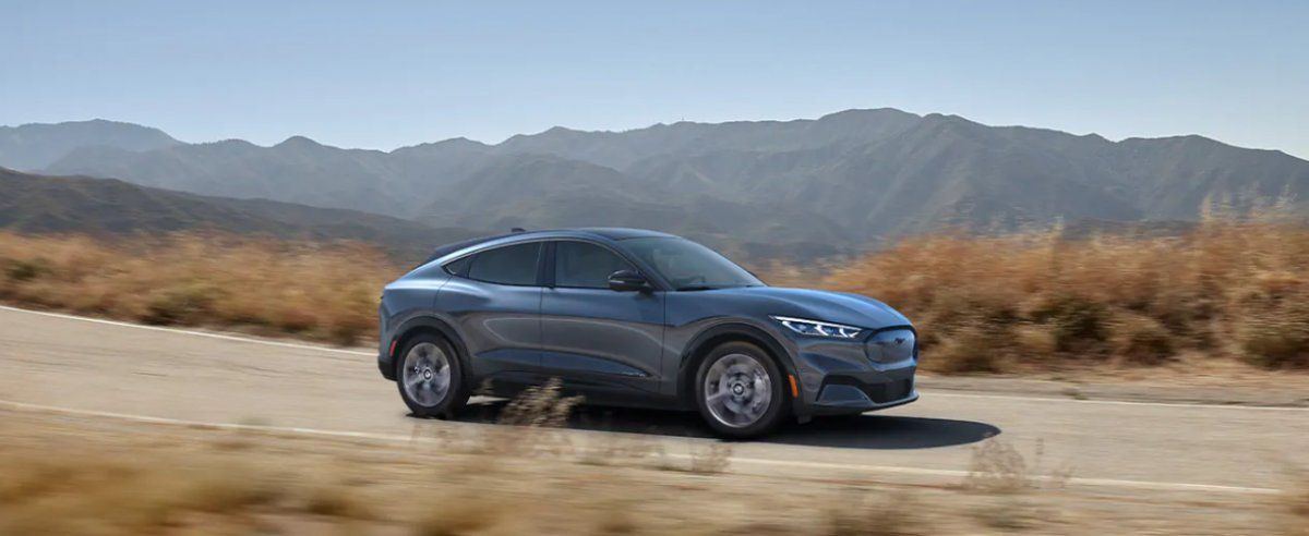 Ford, çip krizi nedeniyle bazı sevkiyatları erteledi