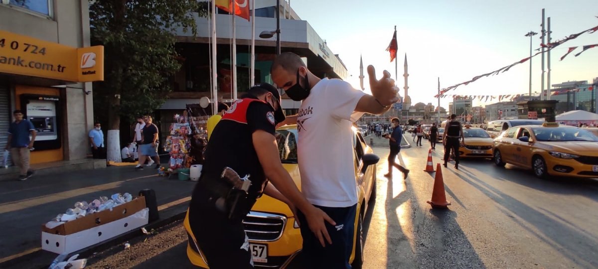Taksim'de asayiş uygulaması yapıldı