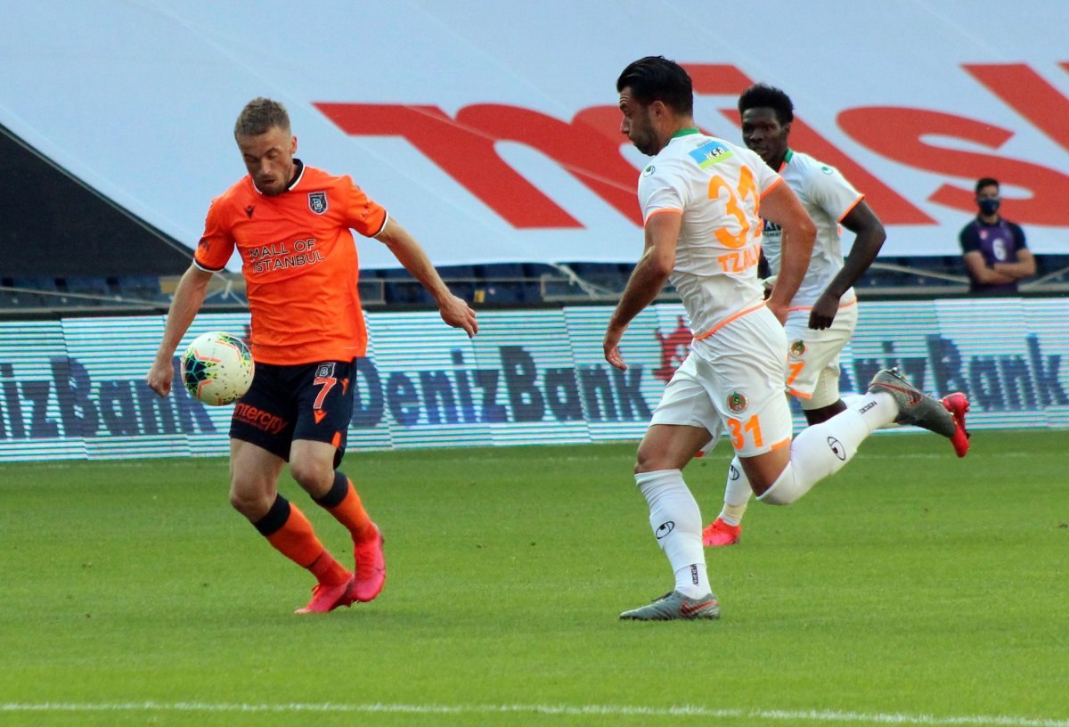 Süper Lig 2021-22: Başakşehir - Alanyaspor maçı ne zaman, saat kaçta, hangi kanalda?