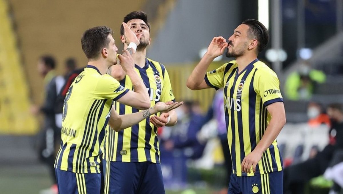 Fenerbahçe-Helsinki maçının kadrosu belli oldu: O isimler kadroda yok!