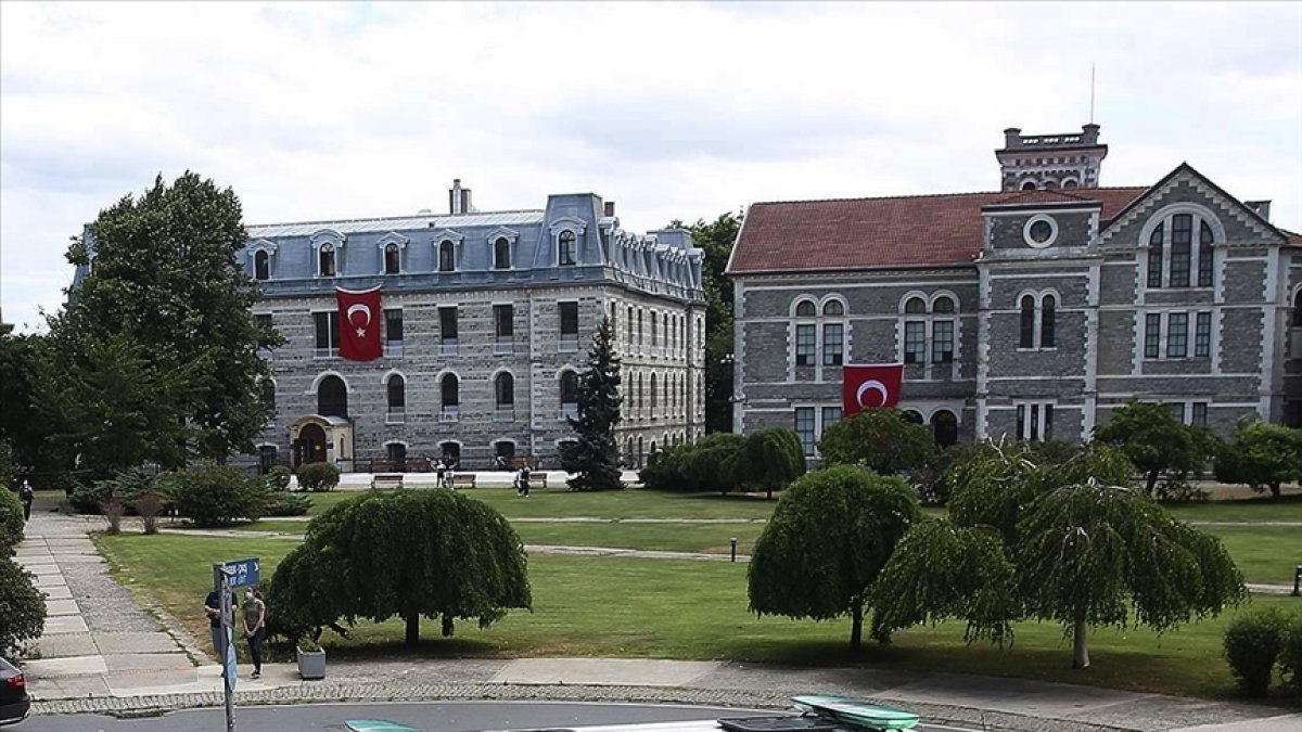 Boğaziçi rektörlüğüne Mehmet Naci İnci atandı