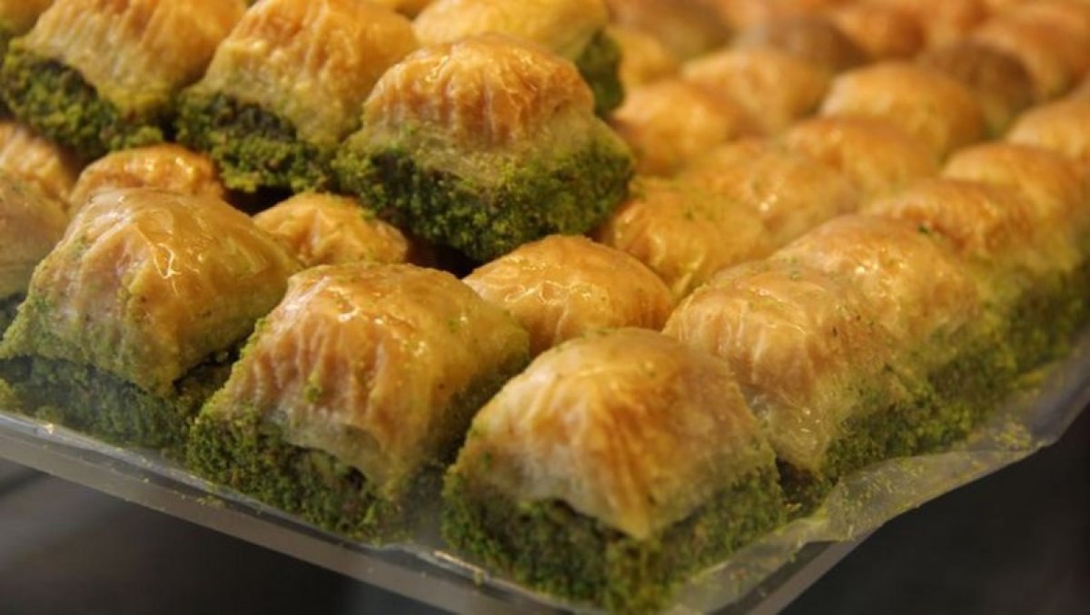 Somer Şef'in tarifiyle: Tadına doyum olmayan ev yapımı baklava tarifi