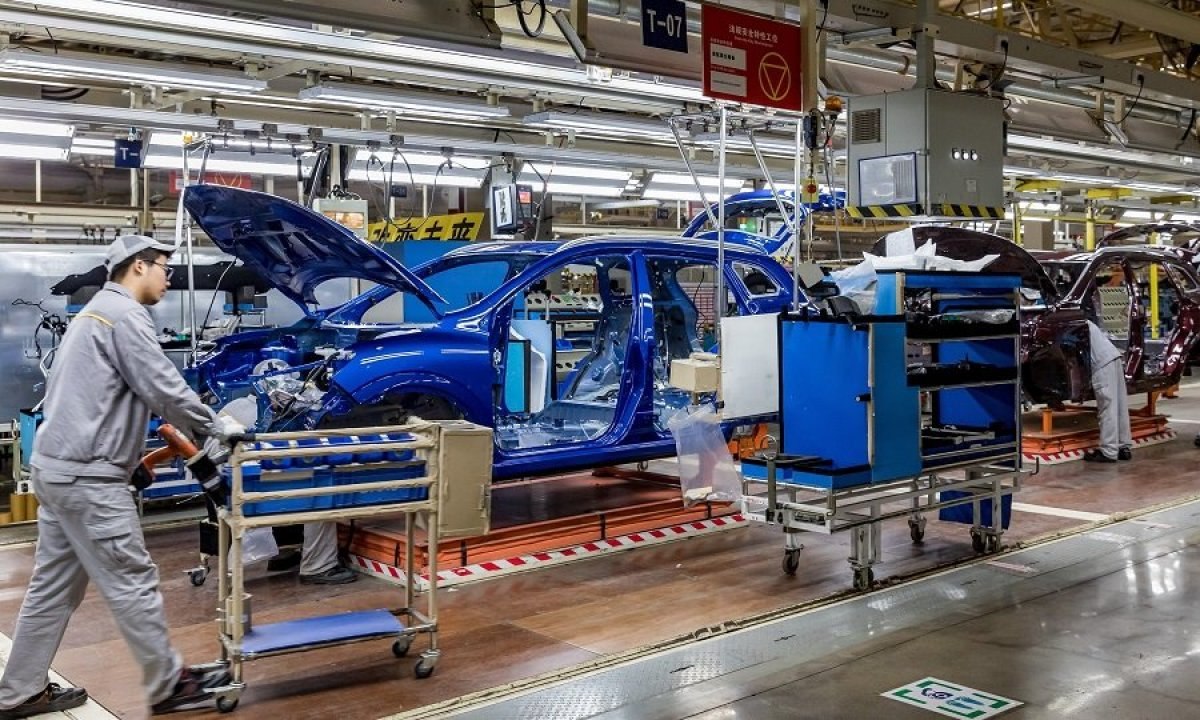 Renault, İspanya'da üretime verdiği arayı uzattı