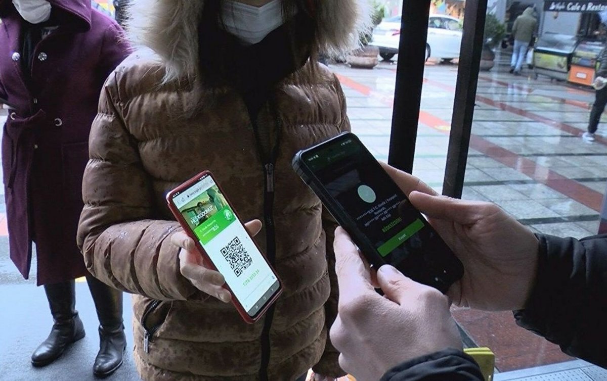 Aşı olmayanlar AVM'ye girebilecek mi? AVM'ye girişte PCR testi isteniyor mu?
