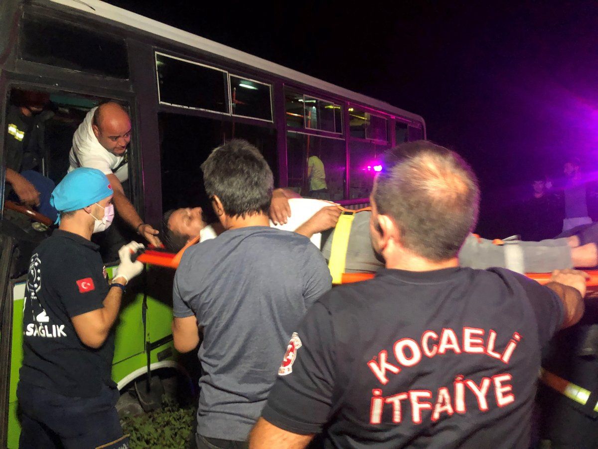 Kocaeli'de kaza yapan şoför: Hastaneye gidemem, çalışmam lazım