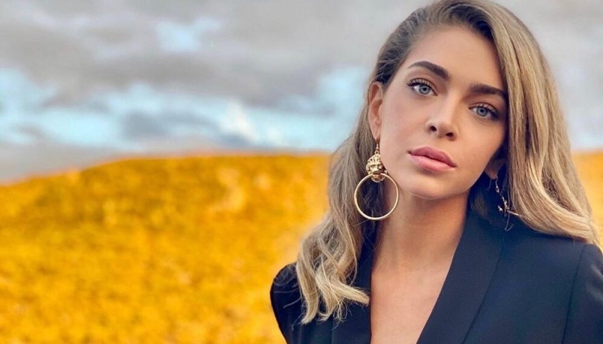 Survivor'ın güzeli Öykü Çelik'in annesini görenler inanamadı! Genç kızlara taş çıkarır