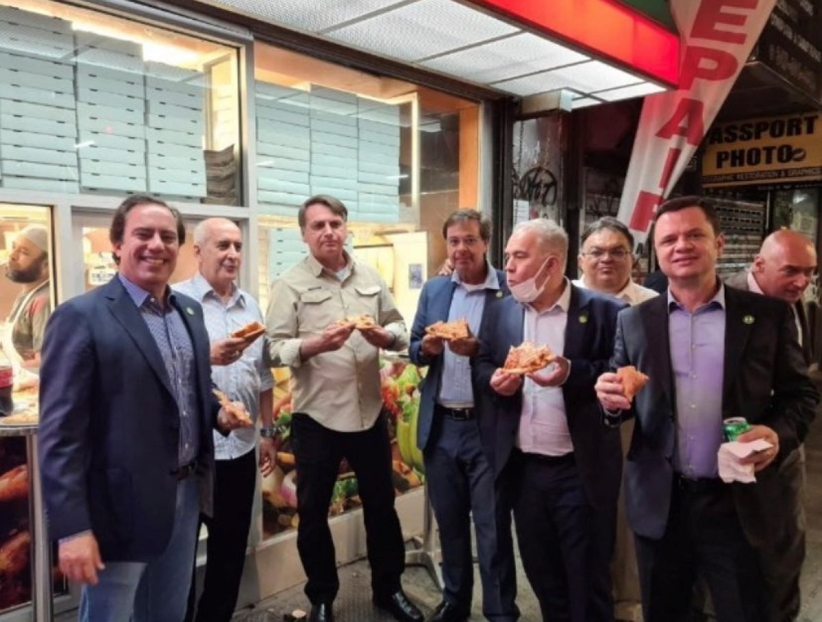 Brezilya Devlet Başkanı Jair Bolsonaro, New York'ta pizzacıya alınmadı