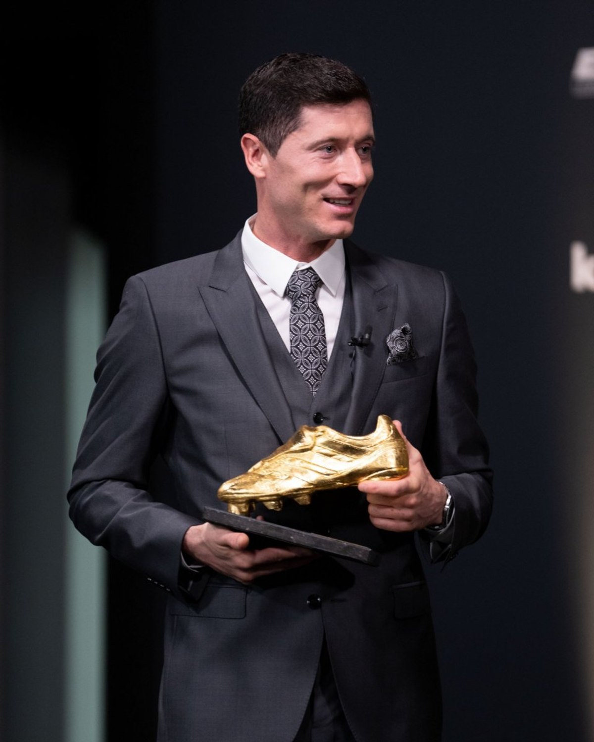 Robert Lewandowski, Avrupa Altın Ayakkabı ödülünü kazandı