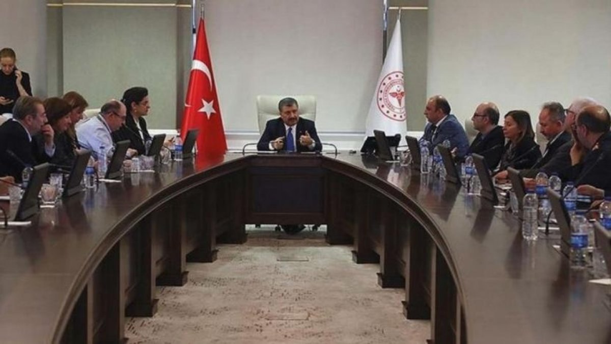 Fahrettin Koca'dan Bilim Kurulu sonrası açıklama