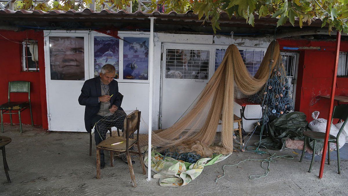 Tekirdağ'da 64 yıllık balıkçı, 79 yaşına gelmesine rağmen denizden ayrılamıyor