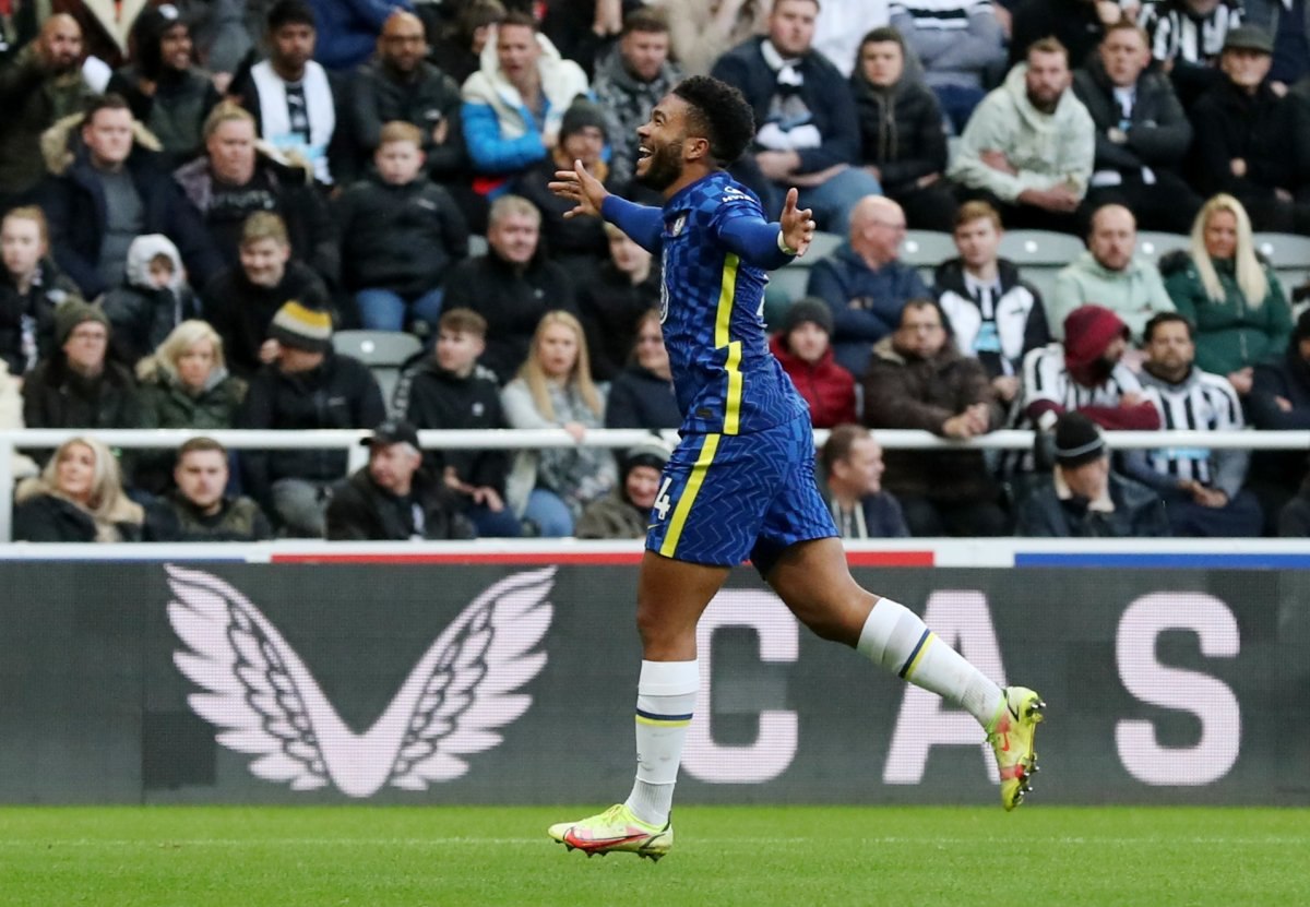 Newcastle United'ı 3-0 yenen Chelsea zirveye tutundu