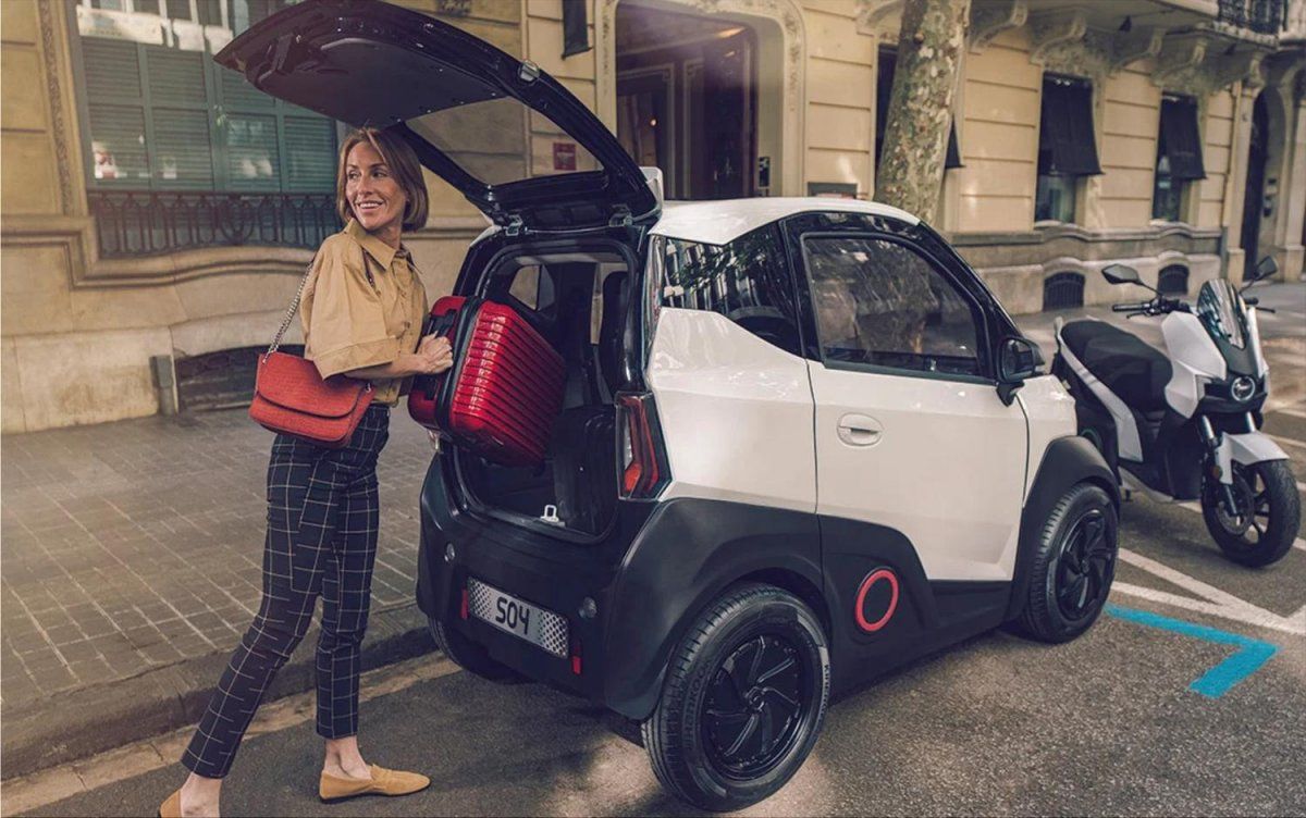 Bataryası değiştirilebilen elektrikli araç: Silence S04