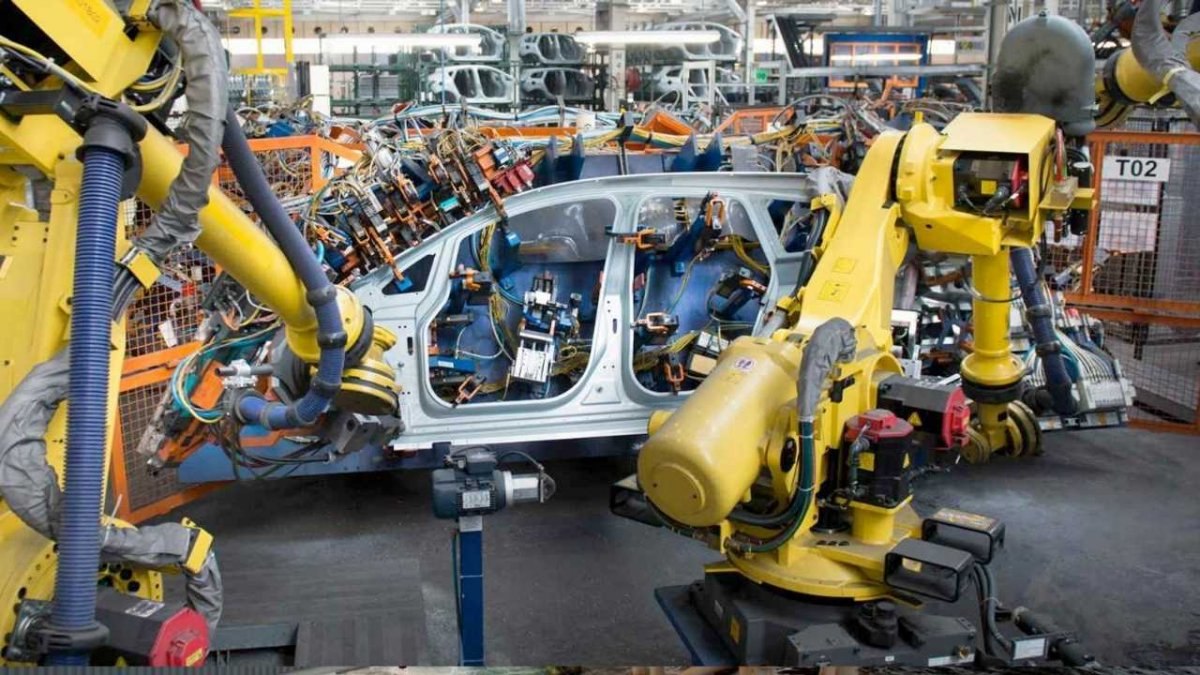 Çip krizi nedeniyle Türkiye'de otomotiv üretimi yüzde 28 azaldı