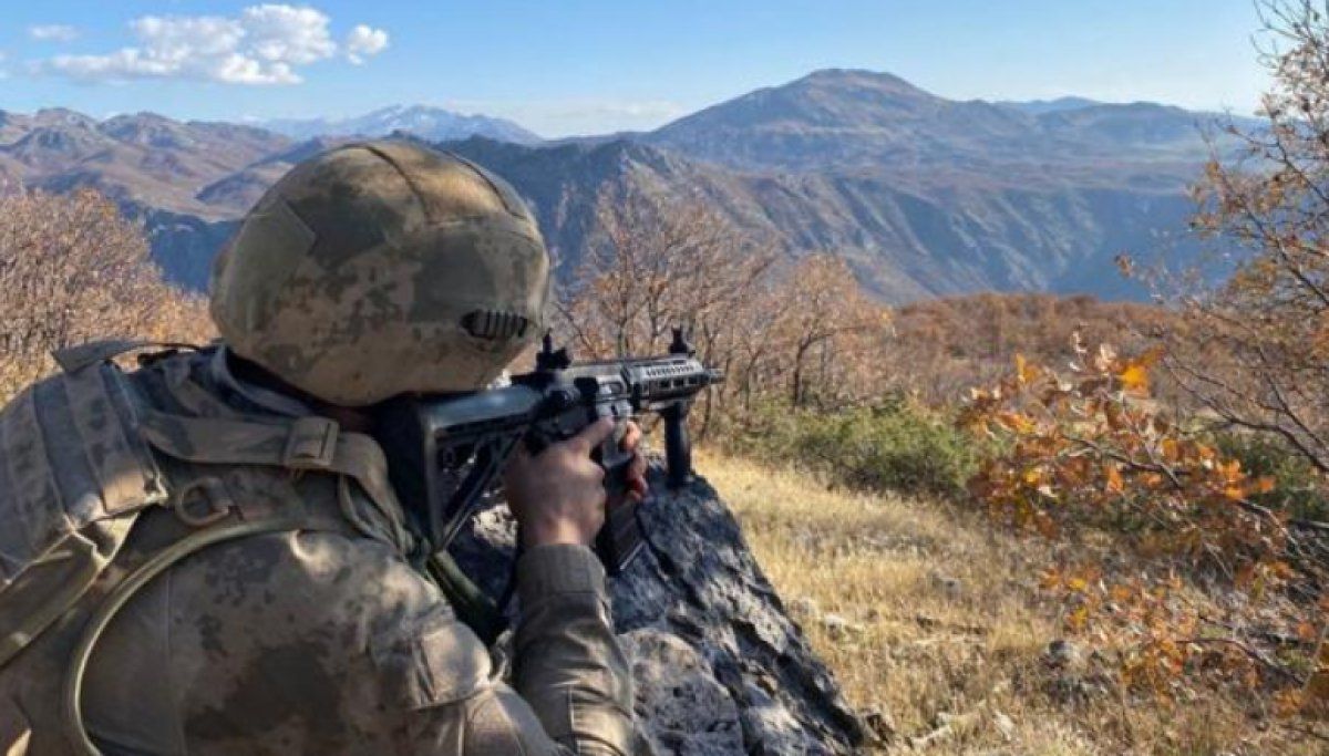 Pençe Kaplan bölgesinde 3 terörist öldürüldü