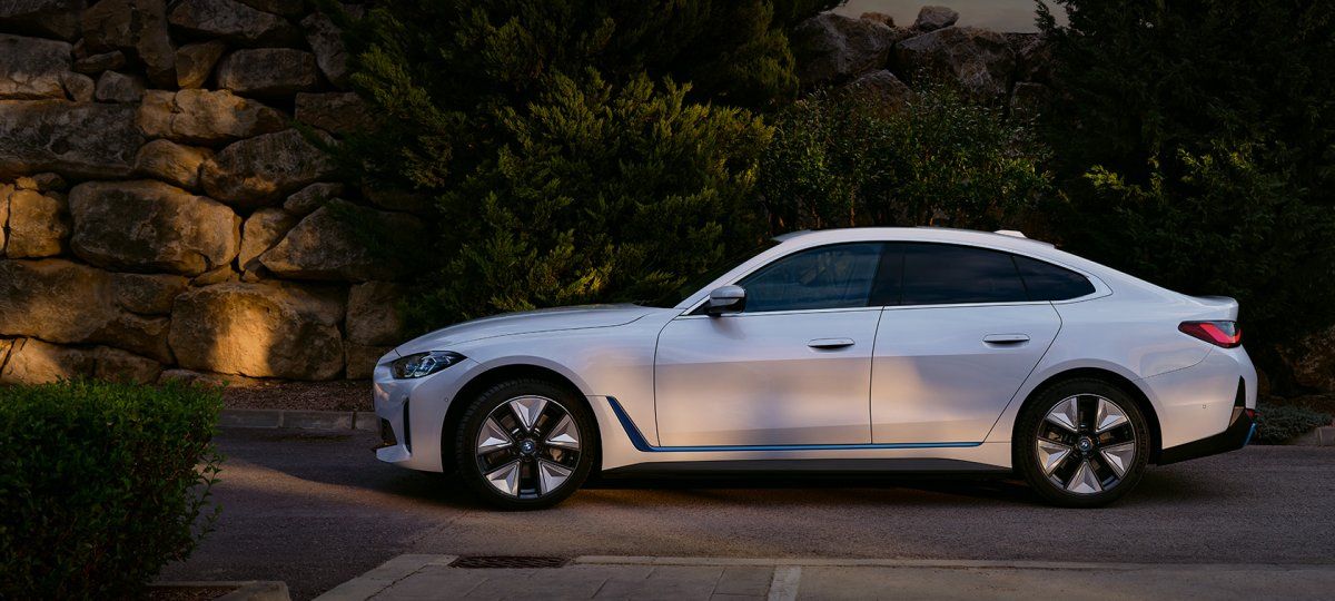 BMW i4 ve iX siparişleri şimdiden tükendi