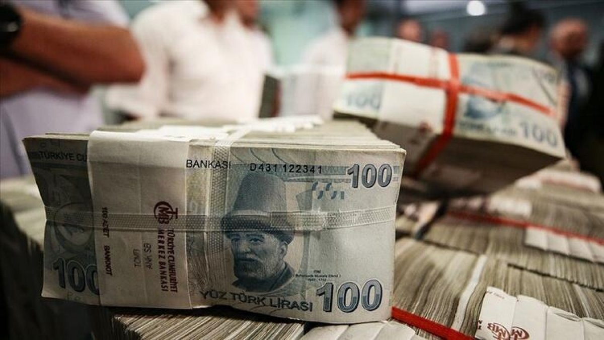 Emekli vekillerin maaşlarının artırılması Meclis gündeminde