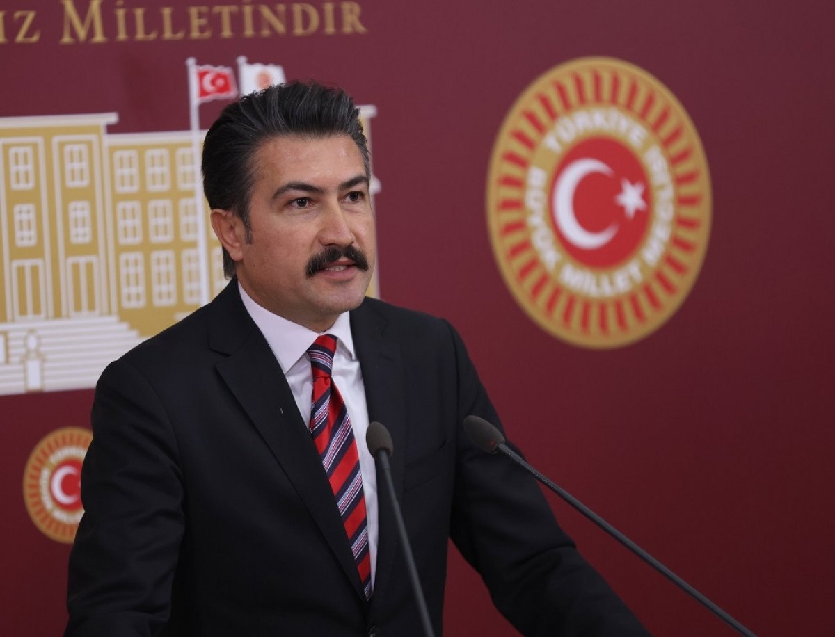 Cahit Özkan: 'Seçim de seçim' diyenler, aday belirlediniz mi