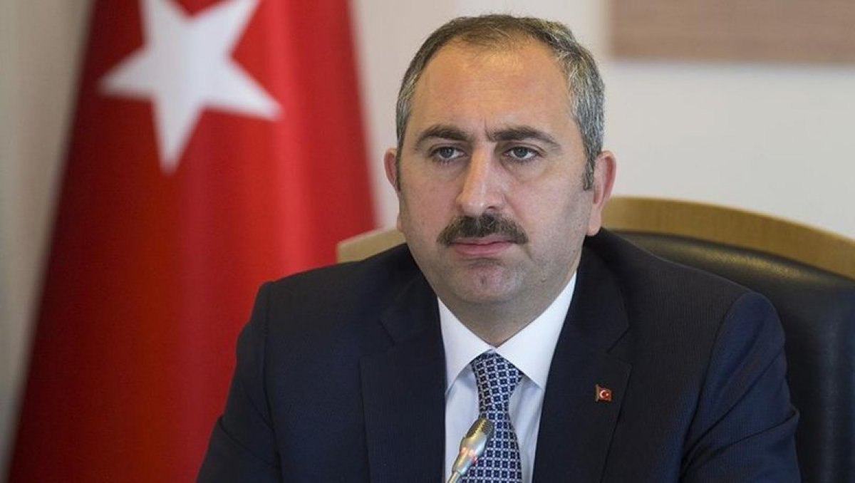 Abdulhamit Gül'den Sedef Kabaş'a tepki