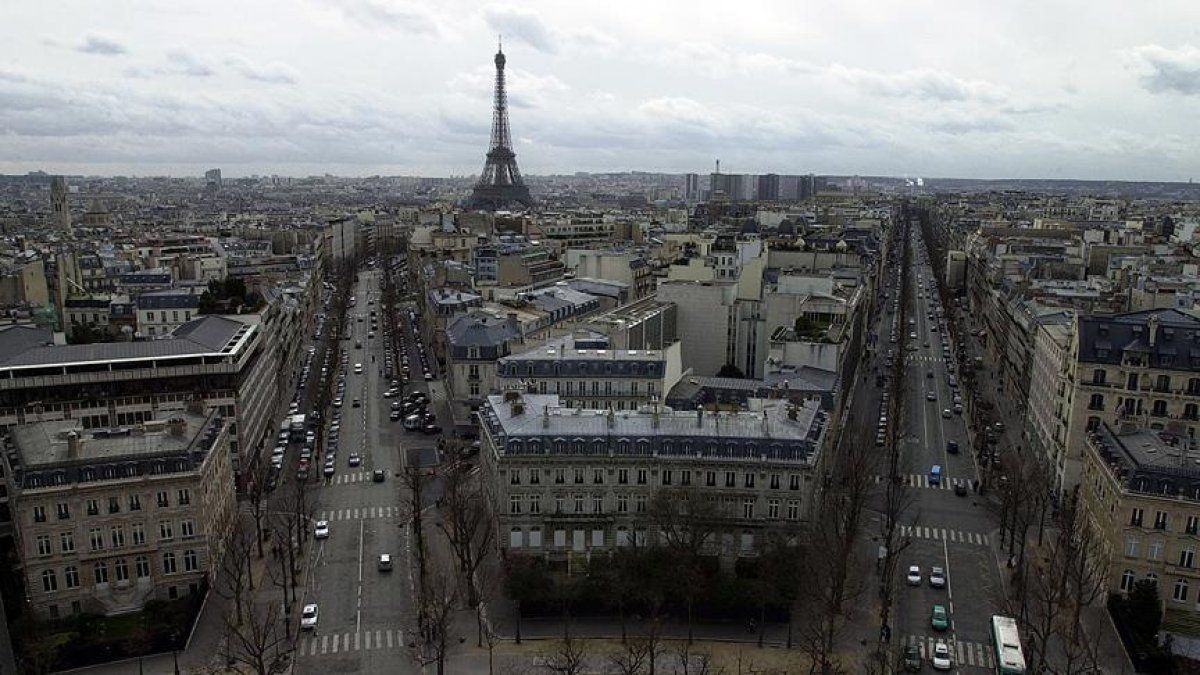 Paris'te 84 yaşındaki fotoğrafçı donarak hayatını kaybetti