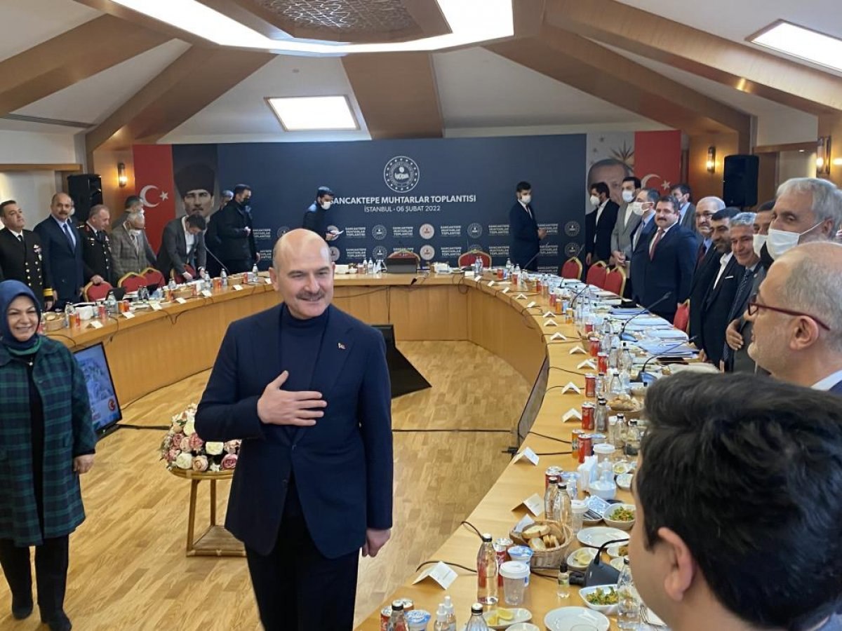 İçişleri Bakanı Süleyman Soylu, muhtarlarla görüştü