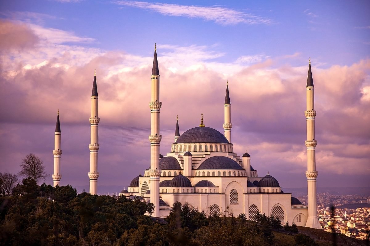 Cuma namazı saat kaçta kılınacak? 11 Şubat 2022 il il cuma namazı saatleri