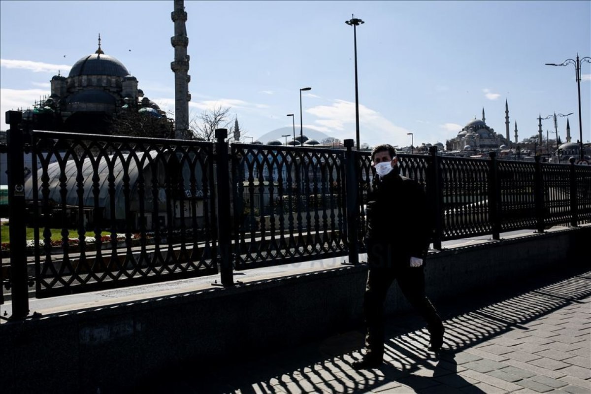 Bilim Kurulu Üyesi Özlü: Bu yaza daha rahat geçebiliriz