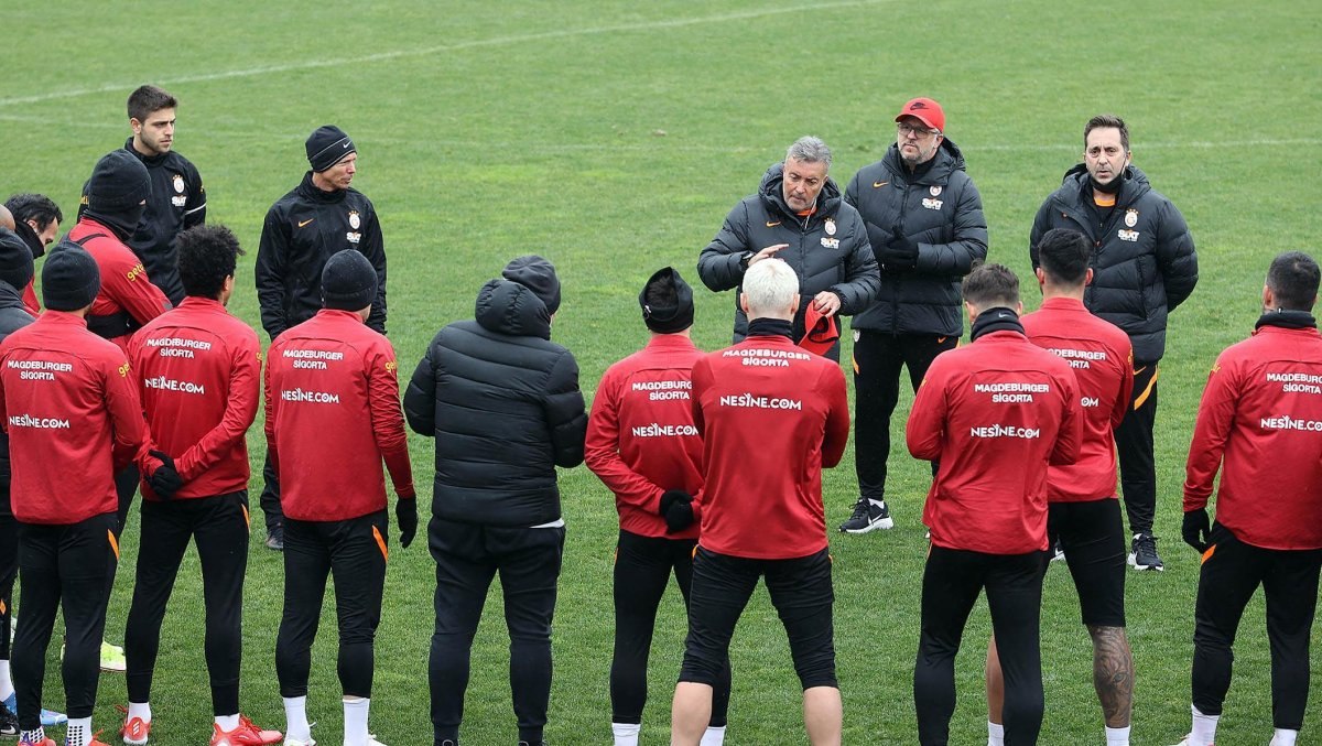 Domenec Torrent'in ayrılmaya niyeti yok
