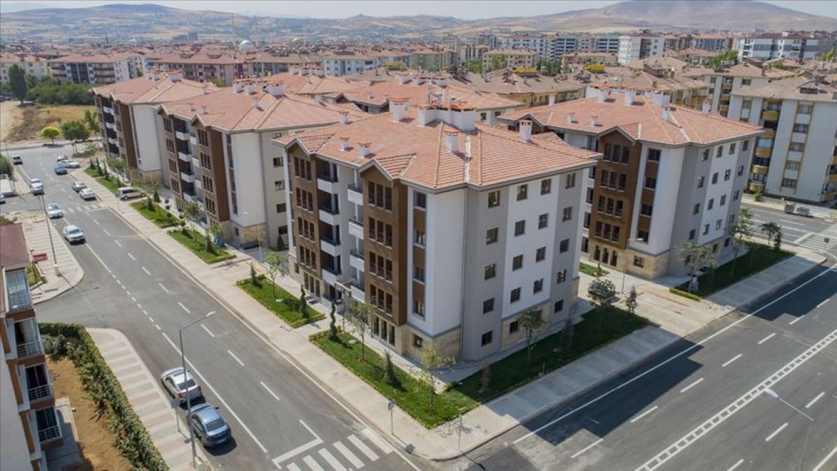 TOKİ, İzmir’de üst gelir grubu için konut üretileceği iddialarını yalanladı
