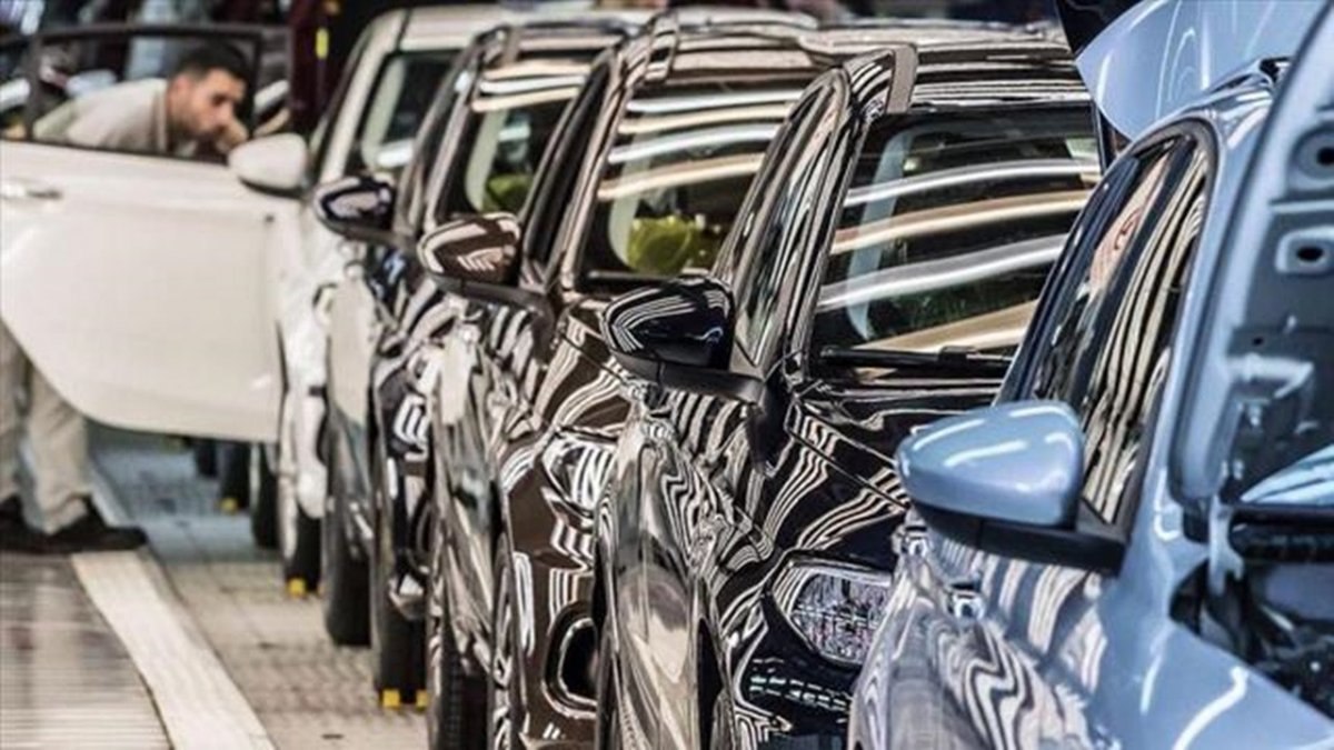 Türkiye otomotiv pazarı ilk 2 ayda yüzde yüzde 14,1 küçüldü