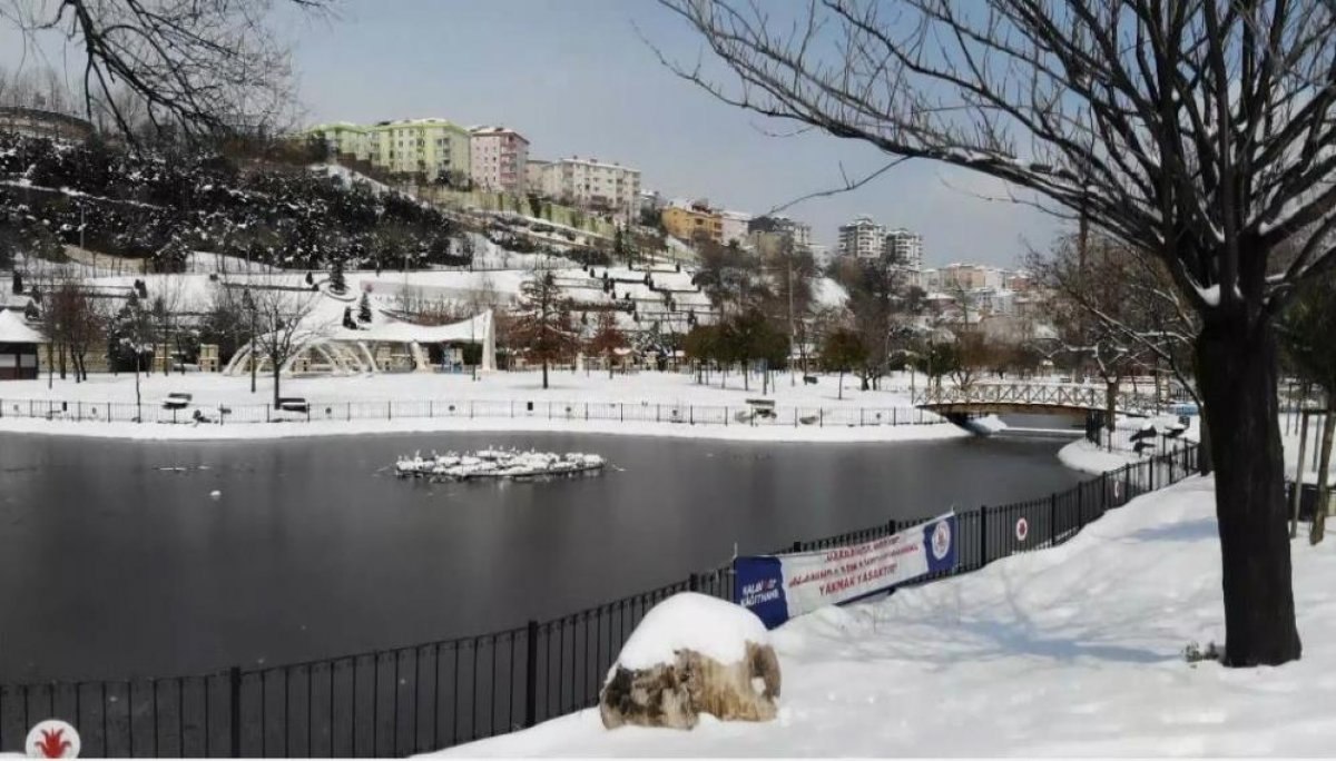 İstanbul'da kar yağışının ardından kartpostallık görüntüler