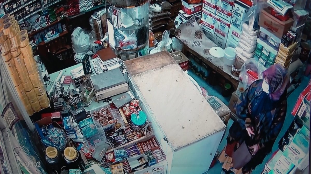 Adıyaman'daki çocuklu kadın, marketi soydu