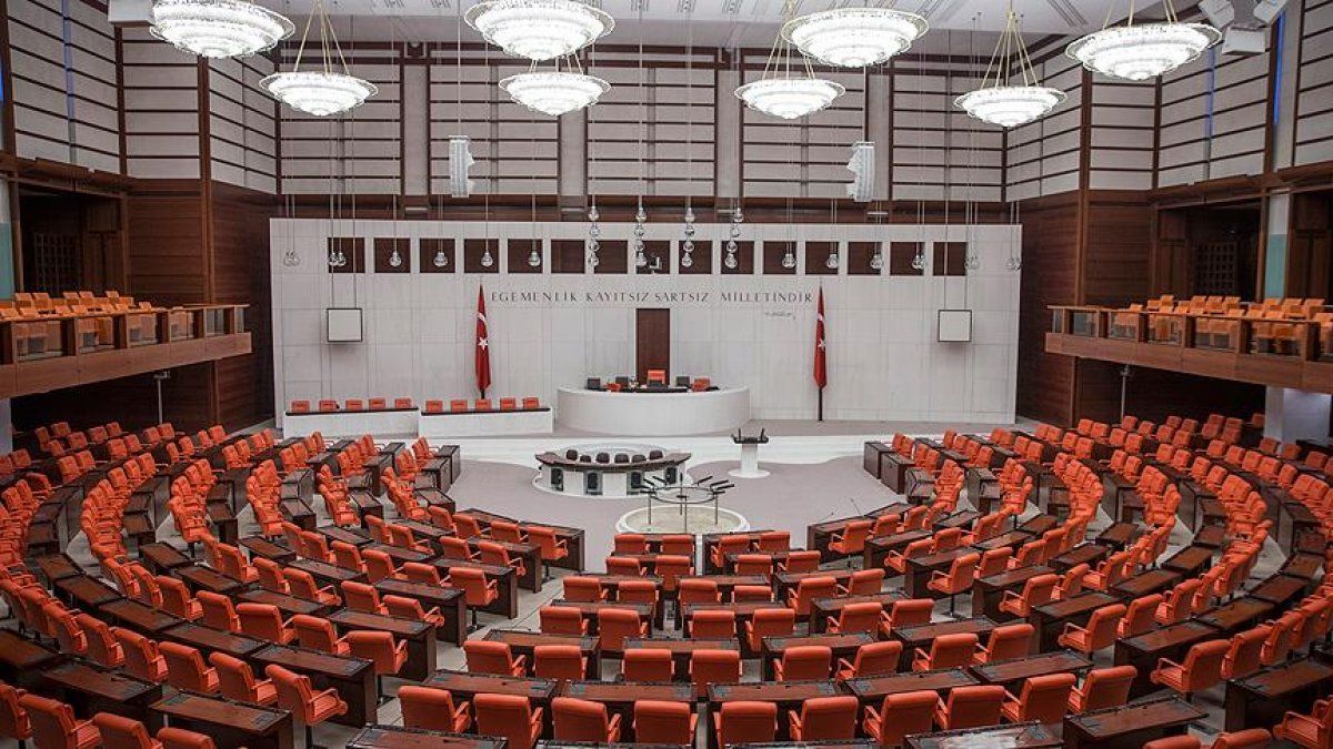 Meclis'teki çay ocağı ürünlerine zam yapıldı