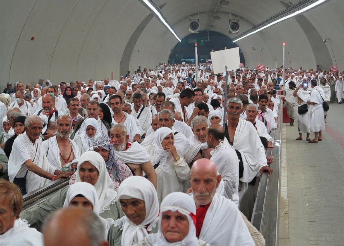 65 yaş ve üstü hacca gidemeyecek mi 2022?